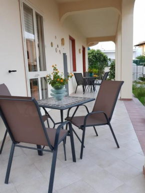 Confetti di Mandorla beach house